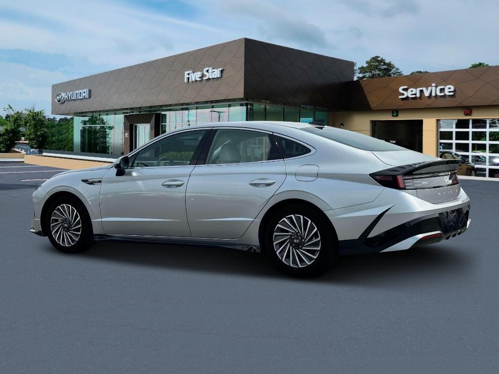 new 2025 Hyundai Sonata Hybrid car, priced at $37,431