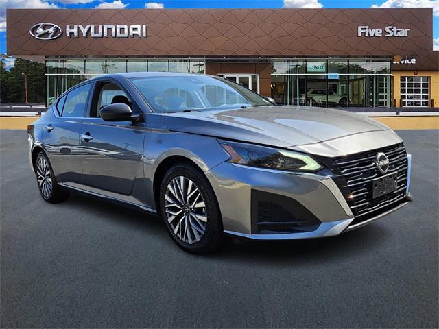 used 2024 Nissan Altima car, priced at $18,500