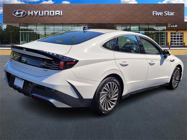 new 2024 Hyundai Sonata Hybrid car, priced at $29,619