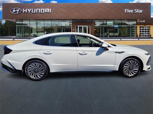 new 2024 Hyundai Sonata Hybrid car, priced at $29,619