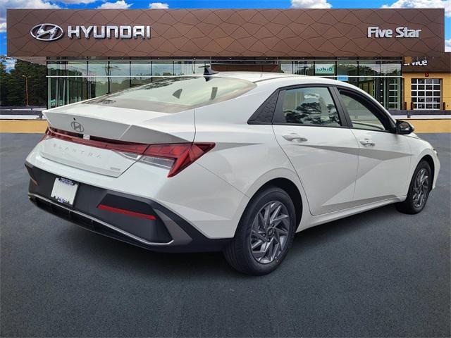 new 2025 Hyundai Elantra HEV car, priced at $26,458