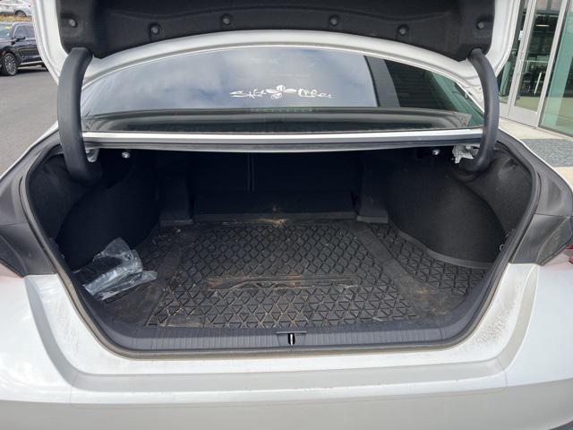 used 2022 Toyota Avalon Hybrid car, priced at $29,500