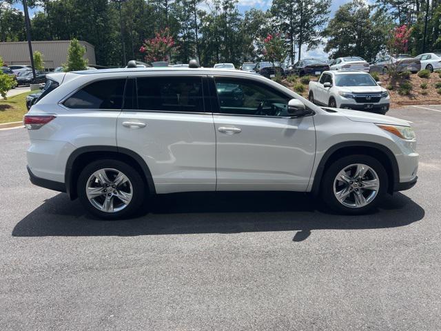 used 2015 Toyota Highlander car, priced at $19,914