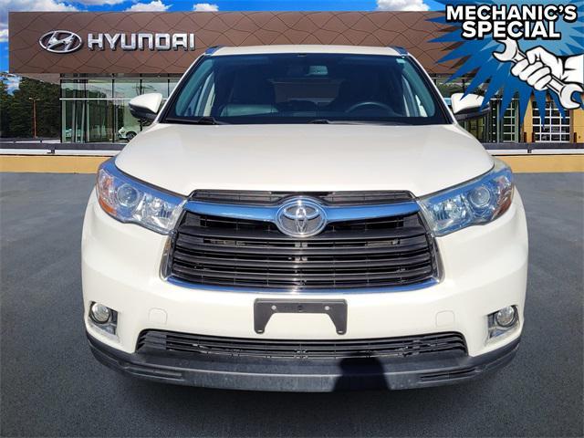 used 2014 Toyota Highlander car, priced at $13,000