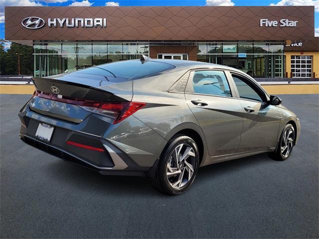 new 2025 Hyundai Elantra car, priced at $21,856