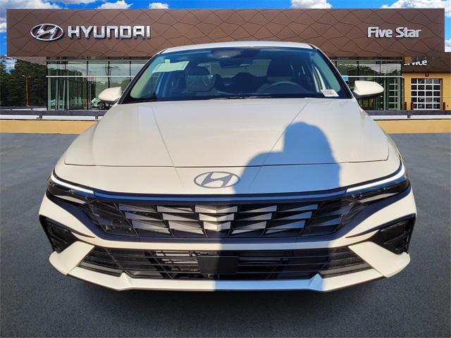 new 2025 Hyundai Elantra car, priced at $24,061