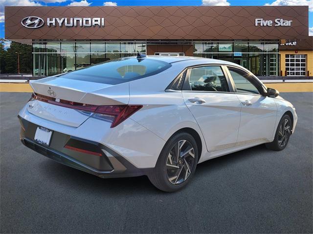 new 2025 Hyundai Elantra car, priced at $24,061