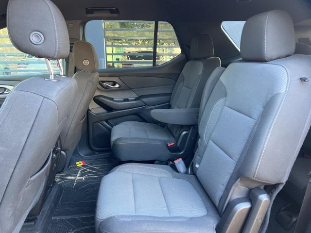 used 2022 Chevrolet Traverse car, priced at $25,000