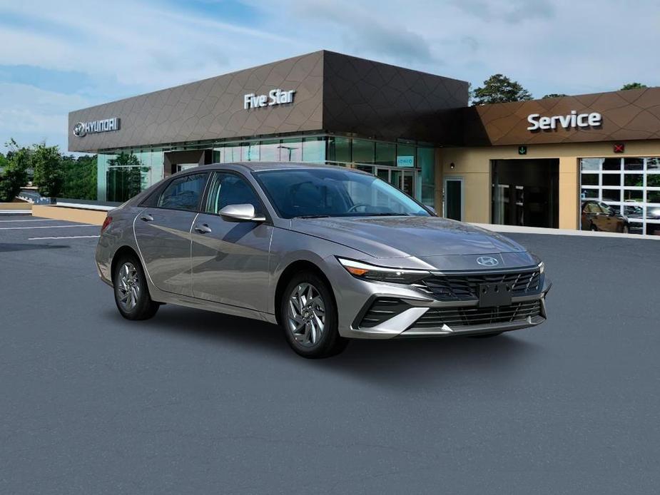 new 2025 Hyundai Elantra HEV car, priced at $25,485