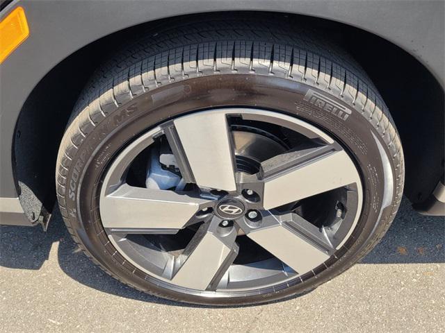 new 2025 Hyundai Santa Fe car, priced at $42,739