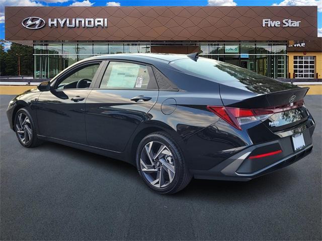 new 2025 Hyundai Elantra car, priced at $21,857