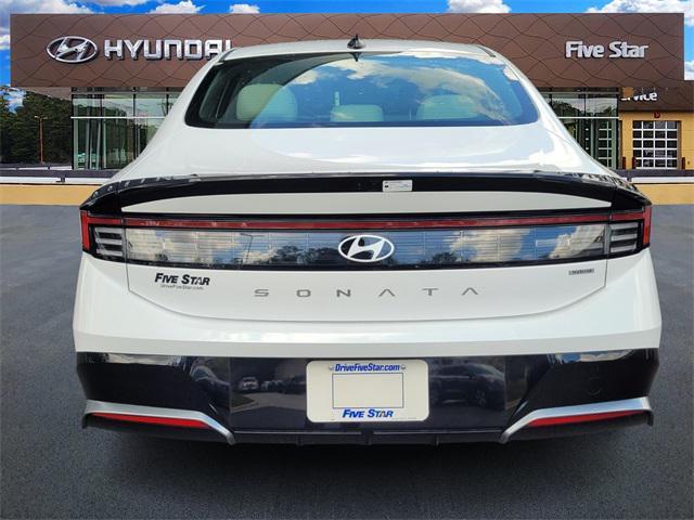 new 2025 Hyundai Sonata Hybrid car, priced at $30,017