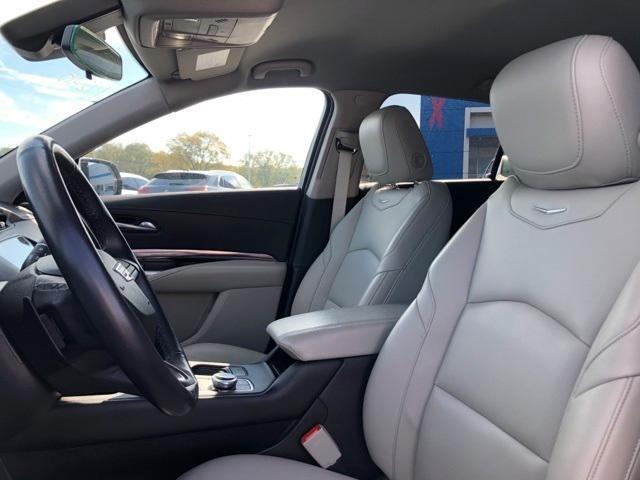 used 2022 Cadillac XT4 car, priced at $29,999