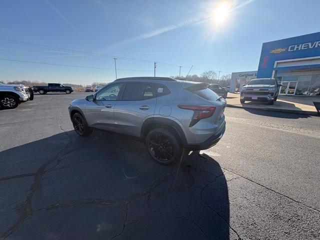 new 2025 Chevrolet Trax car