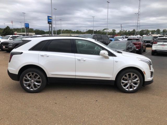 used 2020 Cadillac XT5 car, priced at $29,786