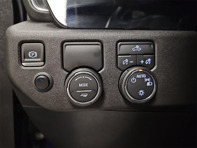 used 2022 Chevrolet Silverado 1500 car, priced at $35,994