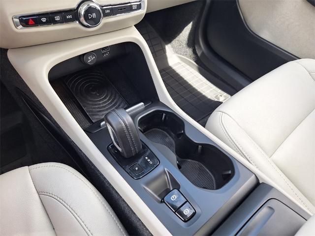 used 2019 Volvo XC40 car, priced at $19,342