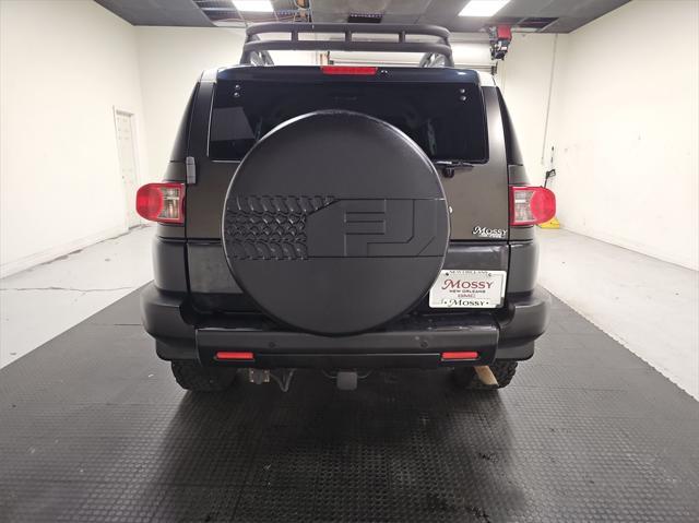 used 2007 Toyota FJ Cruiser car, priced at $13,817