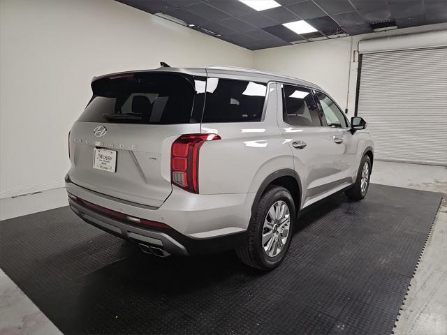 used 2025 Hyundai Palisade car, priced at $37,098
