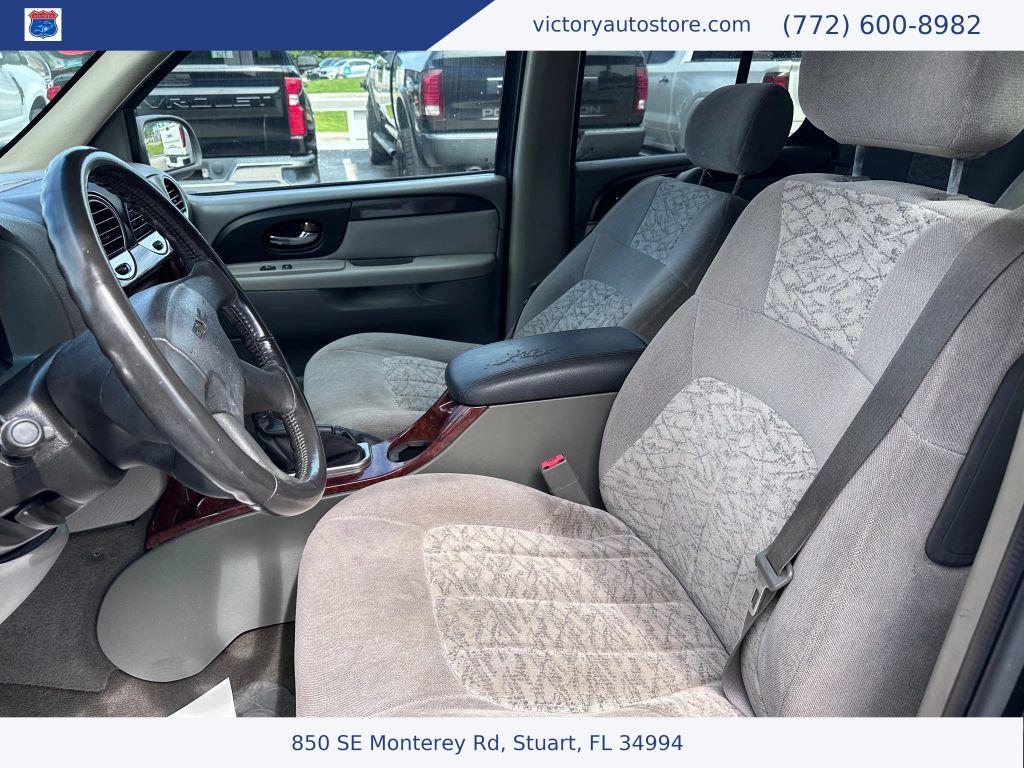 used 2003 GMC Envoy car, priced at $4,950