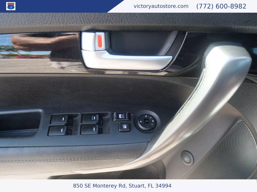 used 2014 Kia Sorento car, priced at $8,950