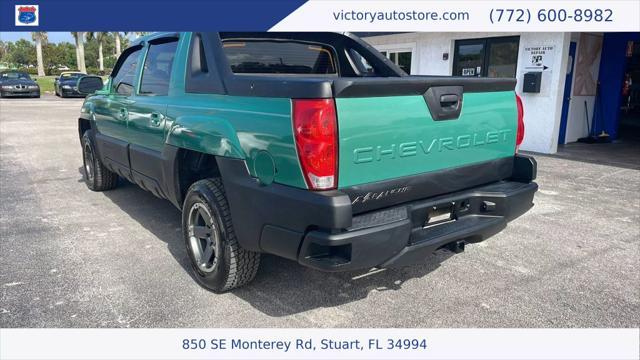 used 2003 Chevrolet Avalanche car, priced at $7,950