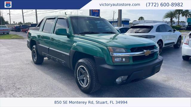 used 2003 Chevrolet Avalanche car, priced at $7,950