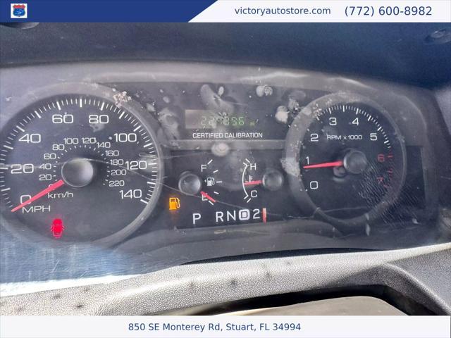 used 2006 Ford Crown Victoria car, priced at $2,500