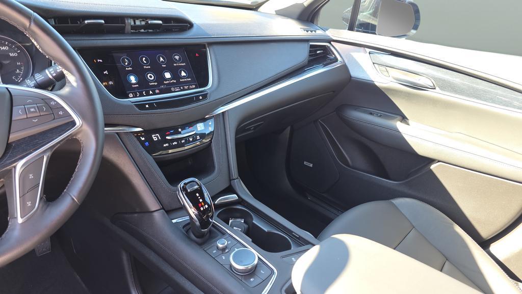 used 2024 Cadillac XT5 car, priced at $41,000