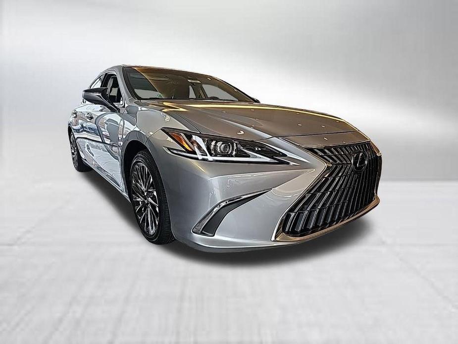 new 2025 Lexus ES 350 car, priced at $54,634