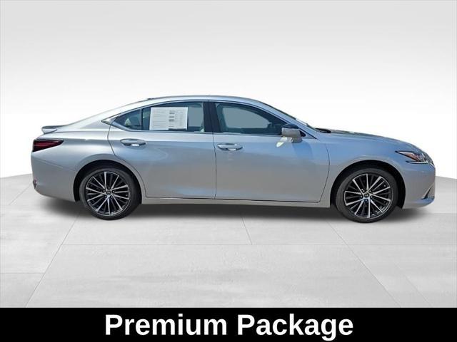 used 2024 Lexus ES 300h car, priced at $44,950