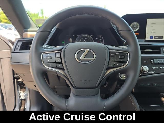 used 2024 Lexus ES 300h car, priced at $44,950