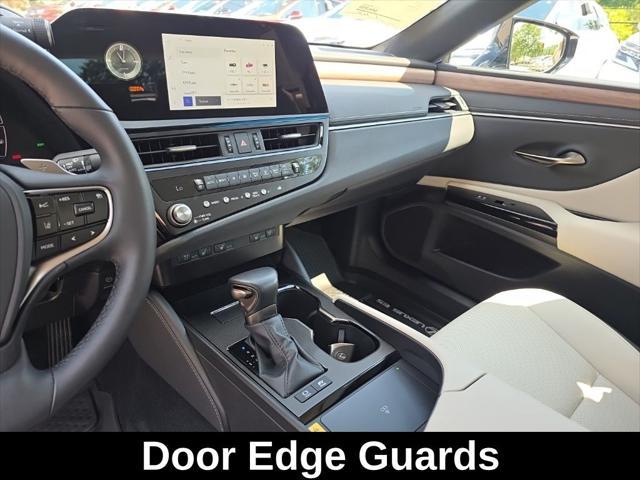 used 2024 Lexus ES 300h car, priced at $44,950