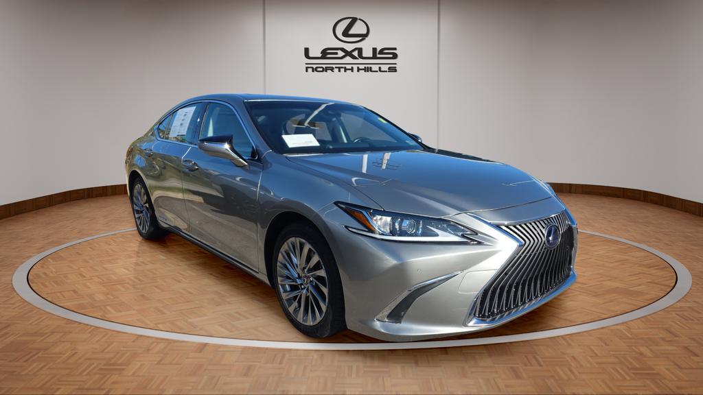 used 2019 Lexus ES 300h car, priced at $29,900