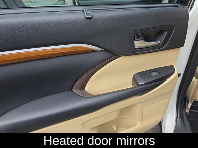 used 2019 Toyota Highlander car, priced at $31,500
