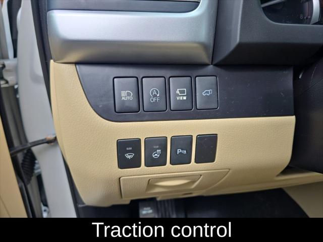 used 2019 Toyota Highlander car, priced at $31,500