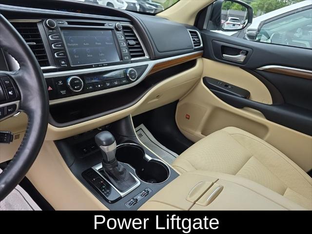 used 2019 Toyota Highlander car, priced at $31,500