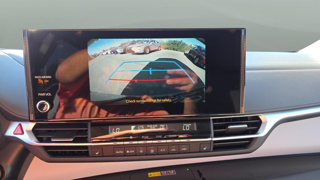 used 2025 Toyota Sienna car, priced at $47,270