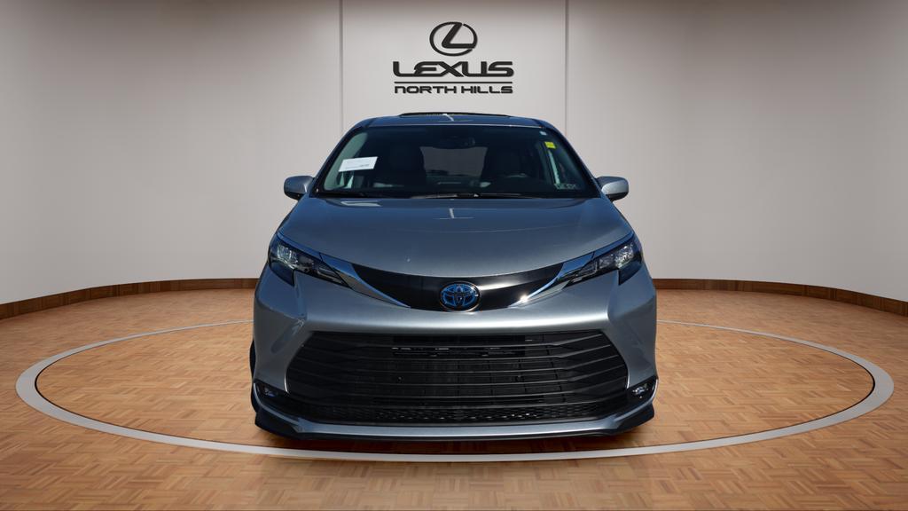 used 2025 Toyota Sienna car, priced at $47,270