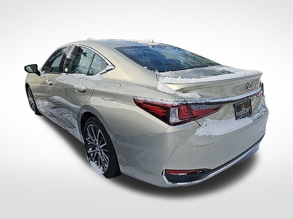 used 2024 Lexus ES 300h car, priced at $45,951