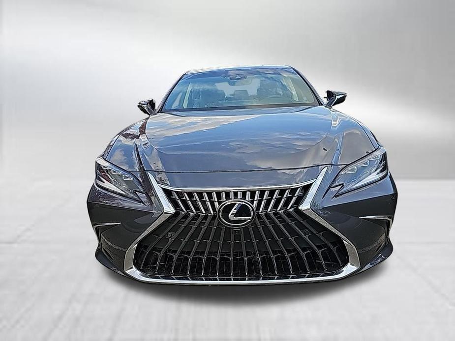 new 2025 Lexus ES 300h car, priced at $57,264