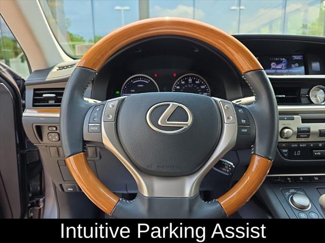 used 2014 Lexus ES 300h car, priced at $19,000