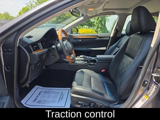 used 2014 Lexus ES 300h car, priced at $19,000