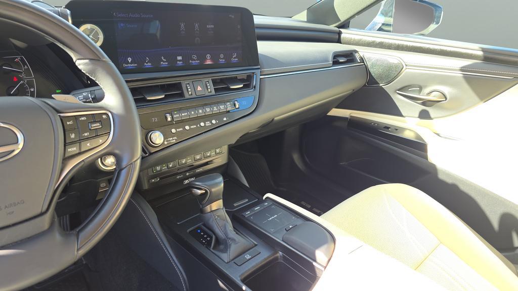 used 2022 Lexus ES 350 car, priced at $44,050