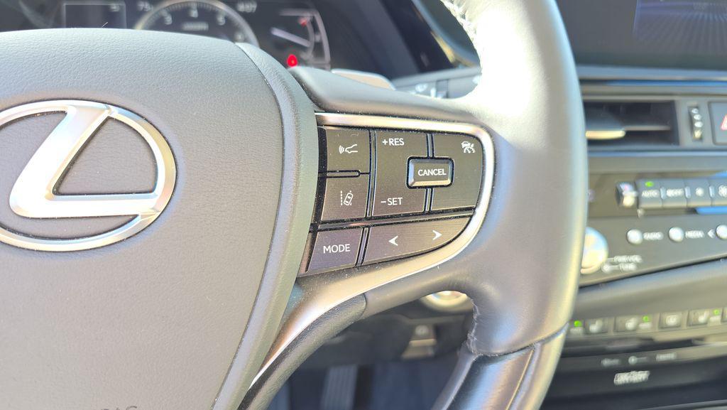 used 2022 Lexus ES 350 car, priced at $44,050