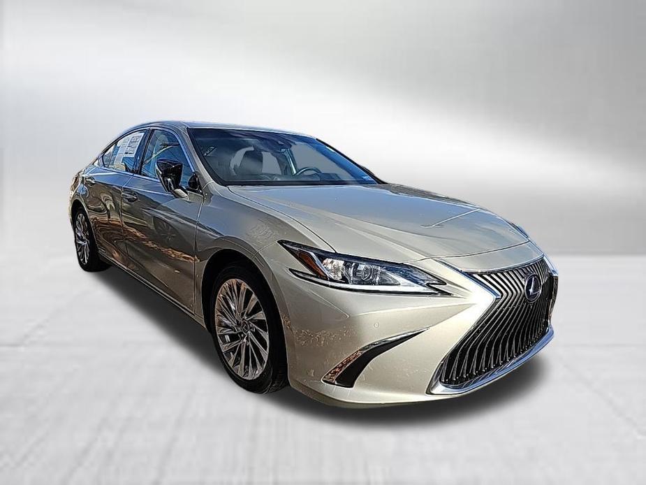 used 2021 Lexus ES 300h car, priced at $39,250