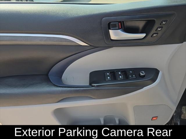 used 2017 Toyota Highlander car, priced at $25,898