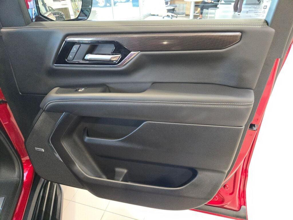new 2025 GMC Yukon XL car, priced at $71,485