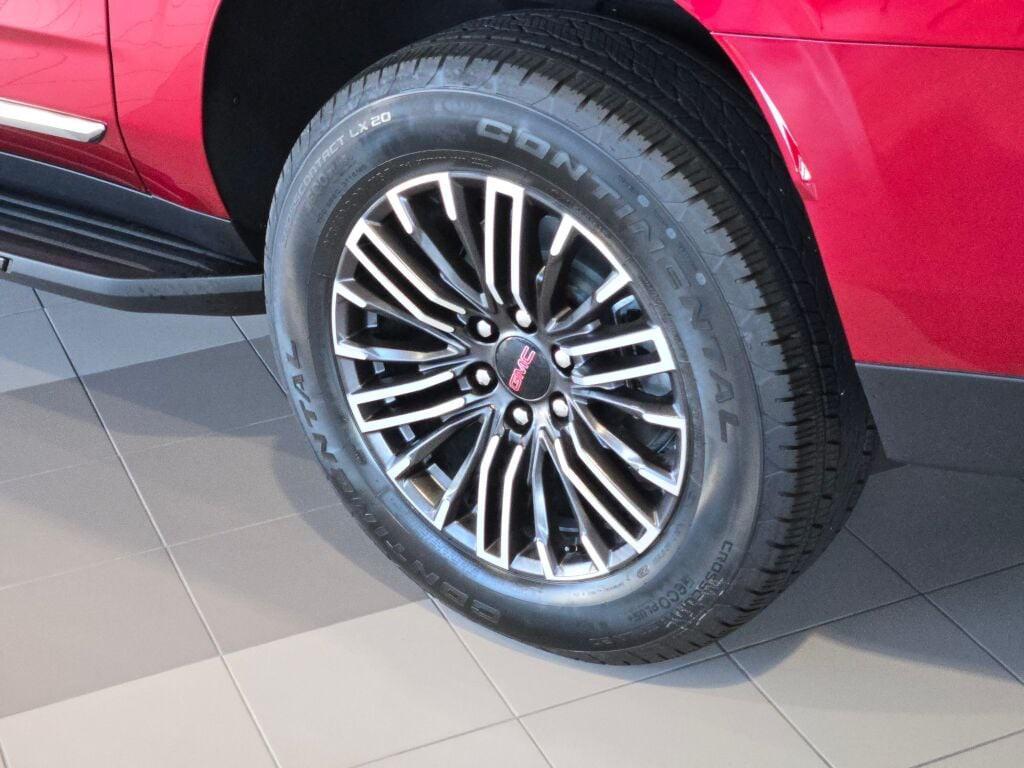 new 2025 GMC Yukon XL car, priced at $71,485