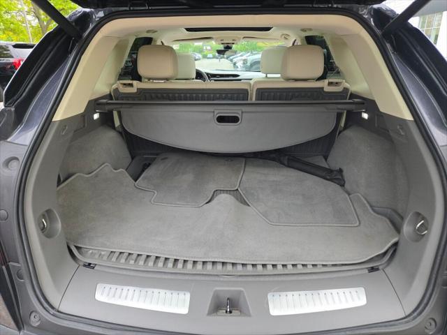used 2021 Cadillac XT5 car, priced at $29,239